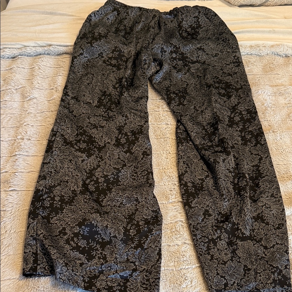 Rafaella Black and Gray Patterned Pants - Picture 5 of 5